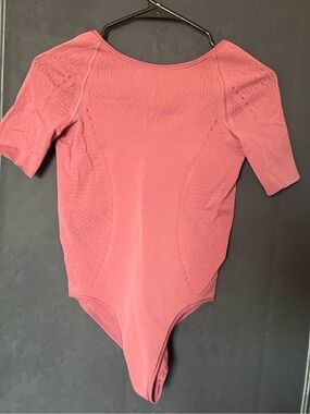 Lululemon Textured Rose Pink Bodysuit
